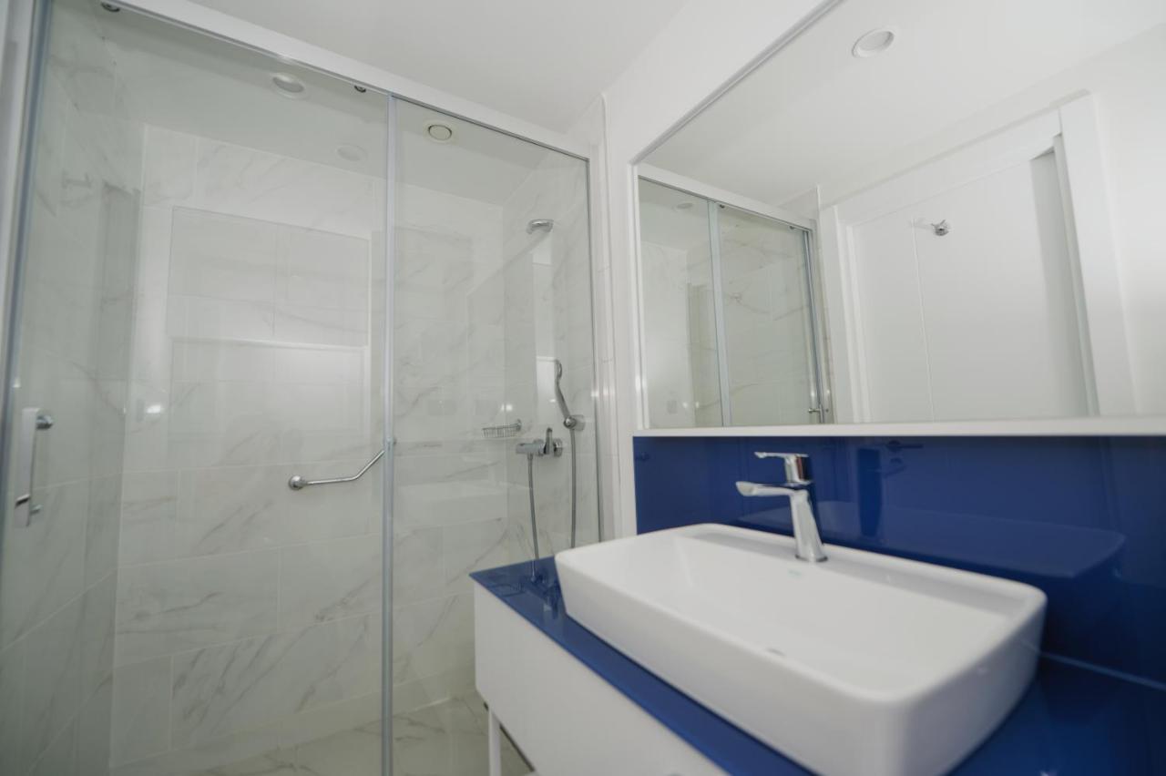 Blue Orbi City Hotel Batumi Zewnętrze zdjęcie