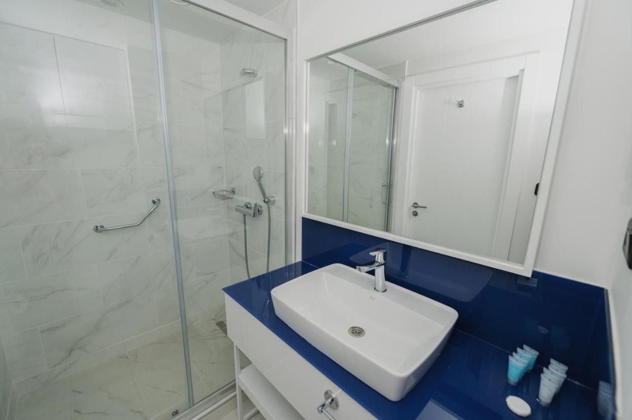 Blue Orbi City Hotel Batumi Zewnętrze zdjęcie